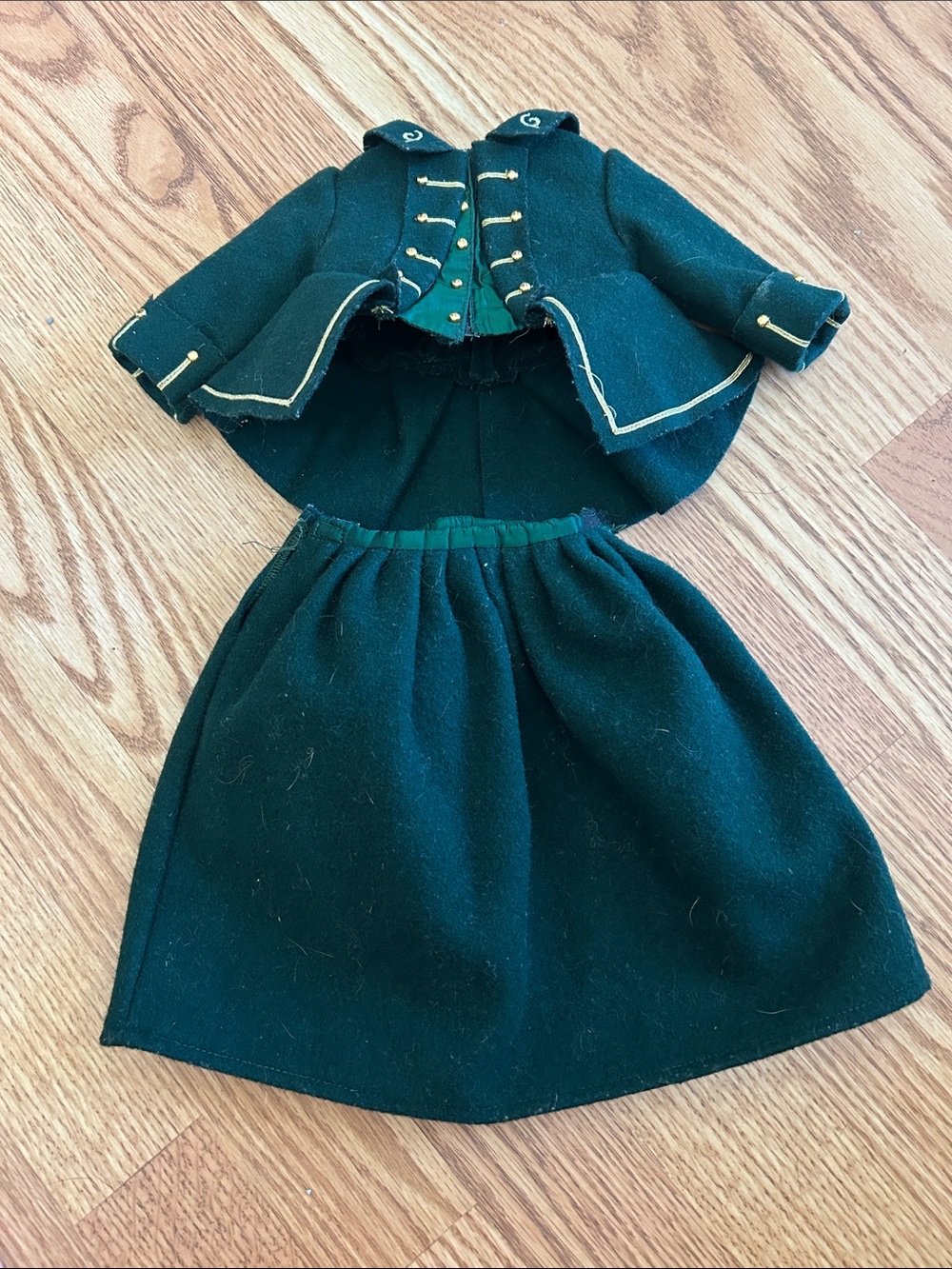 Pleasant Company Felicity Riding Coat and Skirt Dark green Great condition
